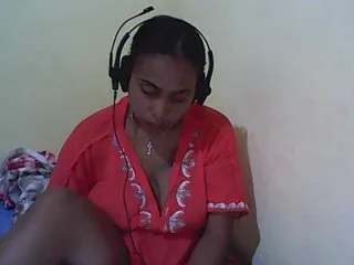 Live sex webcam photo for bigclit3 #223683054