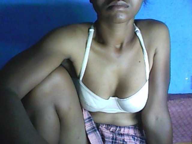 Live sex webcam photo for bigclitos2 #272211116