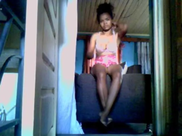 Live sex webcam photo for bigclitos2 #272766651