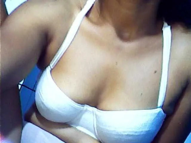 Live sex webcam photo for bigclitos2 #272780584