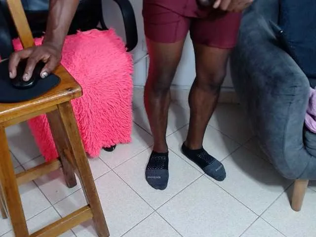 Live sex webcam photo for bigcocklatin1 #276202451