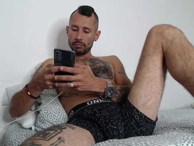 Live sex webcam photo for bigdickalexxx #278275766