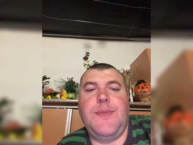 Live sex webcam photo for bigdickdino20 #273340362