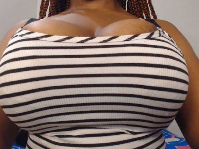 Live sex webcam photo for biggracie #275653071