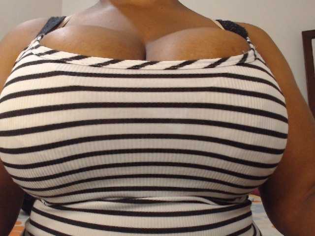 Live sex webcam photo for biggracie #276266905