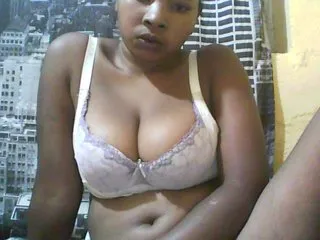 Live sex webcam photo for biglove10 #192049580