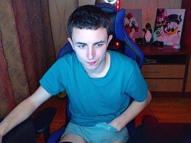 Live sex webcam photo for bigmark033 #277801599