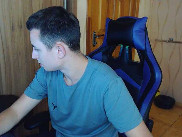 Live sex webcam photo for bigmark033 #284920070