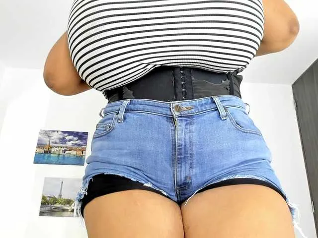 Live sex webcam photo for bigmom-22 #292244907