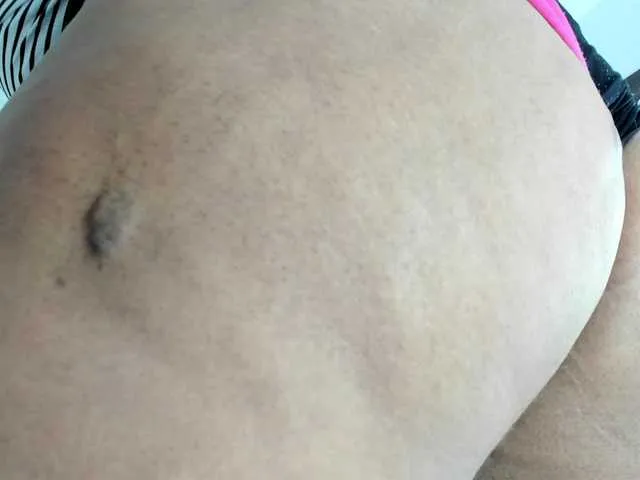 Live sex webcam photo for bigmom-22 #292256291