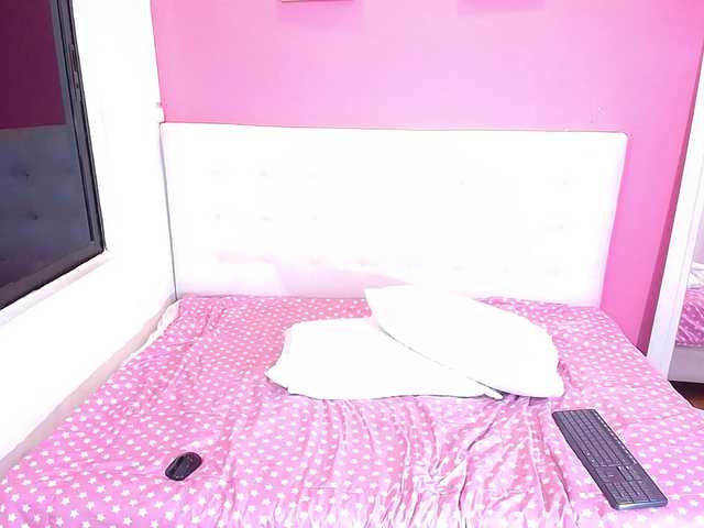 Live sex webcam photo for bignaughtymomy #275526451