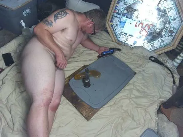 Live sex webcam photo for bigswitzy #276037523