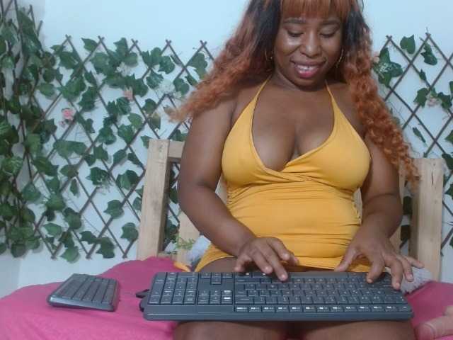 Live sex webcam photo for bigtits-ebony #277477419