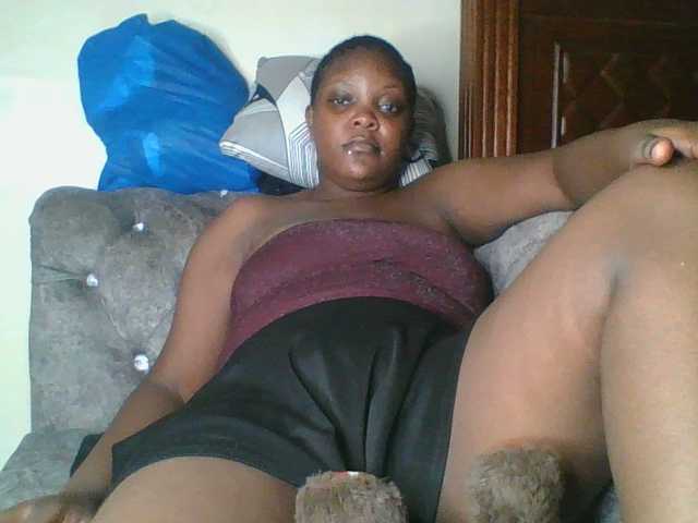 Live sex webcam photo for bigzonroe24 #290770151