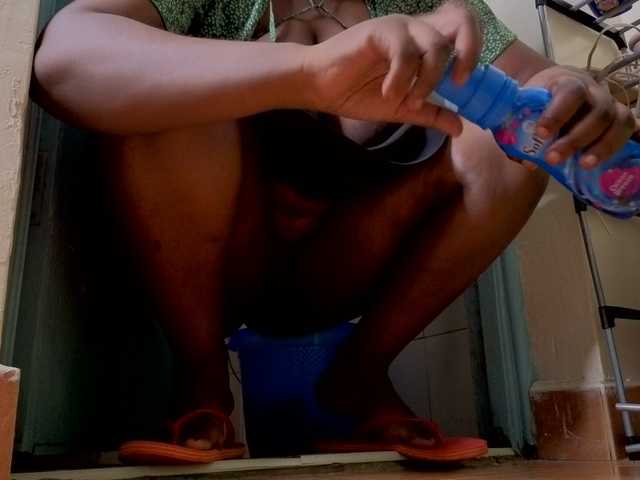 Live sex webcam photo for bigzonroe24 #292188213