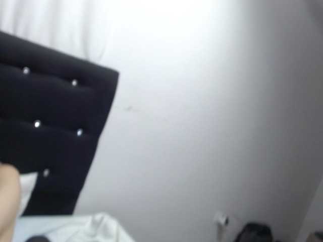 Live sex webcam photo for bisexcouple3x #271821000