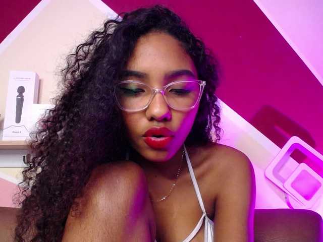 Live sex webcam photo for blaackmoon #274469063