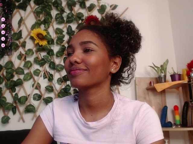 Live sex webcam photo for blaackmoon #276146281