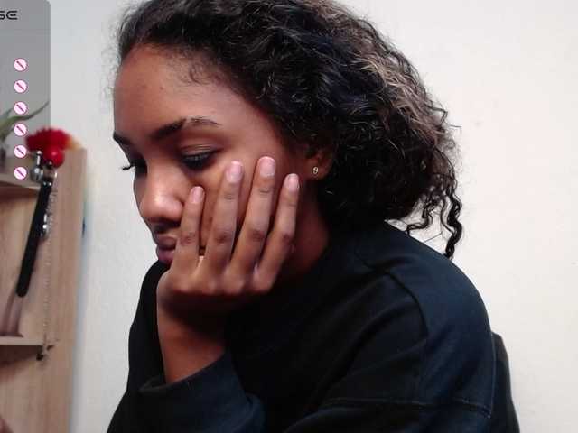 Live sex webcam photo for blaackmoon #276790304