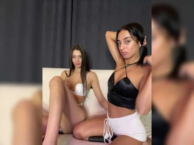 Live sex webcam photo for black-Lexi1 #276698373