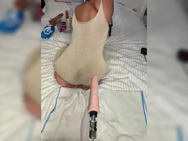 Live sex webcam photo for black-princess27 #294127965