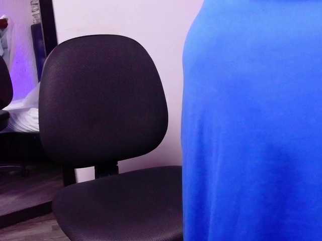 Live sex webcam photo for black-pussydoll #291068575