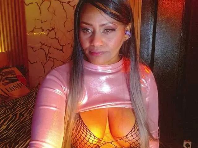 Live sex webcam photo for blackambar #293079939