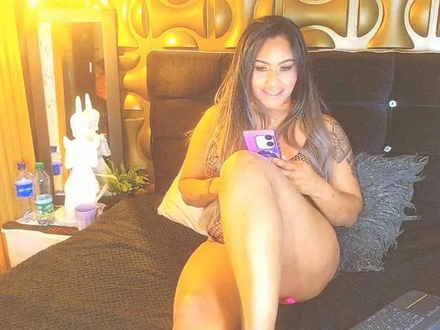 Live sex webcam photo for blackambar #293520682