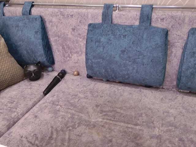 Live sex webcam photo for blackcat142 #290876555