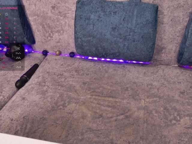 Live sex webcam photo for blackcat142 #291003225