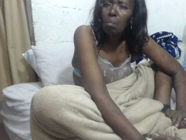 Live sex webcam photo for blackpearl51 #271804677