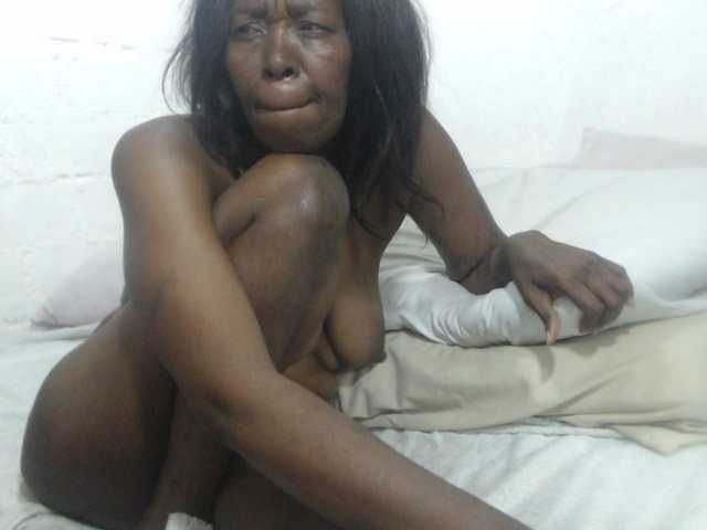 Live sex webcam photo for blackpearl51 #272542625