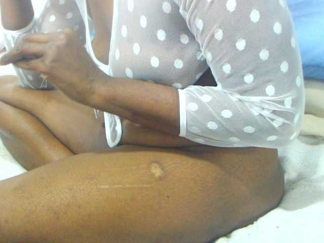 Live sex webcam photo for blackpearl51 #272804040