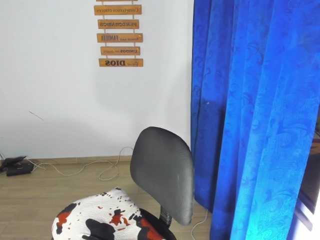 Live sex webcam photo for blackstrongg #275927094