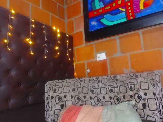 Live sex webcam photo for blackstrongg #276255434