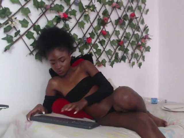 Live sex webcam photo for blaze-ebony #274435783