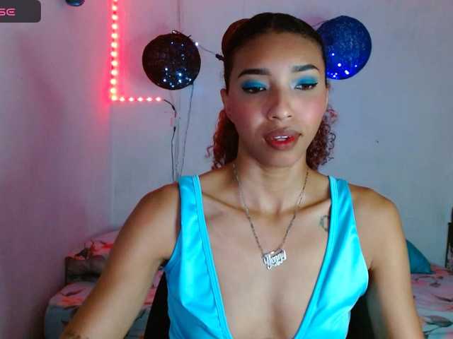 Live sex webcam photo for blessedperverse #277672116