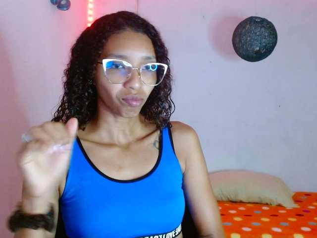 Live sex webcam photo for blessedperverse #277797452