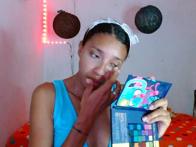 Live sex webcam photo for blessedperverse #277846401