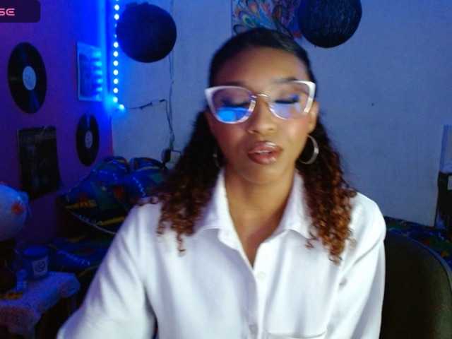 Live sex webcam photo for blessedperverse #280895241