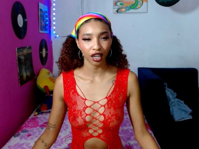 Live sex webcam photo for blessedperverse #289647395