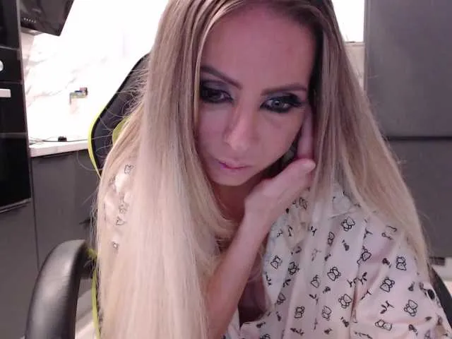 Live sex webcam photo for blondalina #292308105