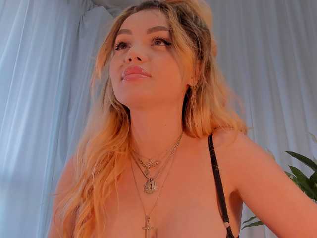Live sex webcam photo for blondebab3 #277756820