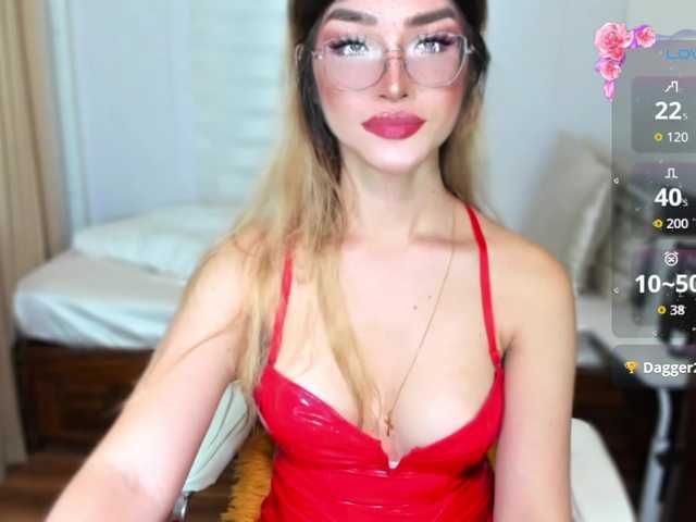 Live sex webcam photo for blondequeen #292337783