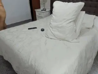 Live sex webcam photo for blondie-xxx #227655951