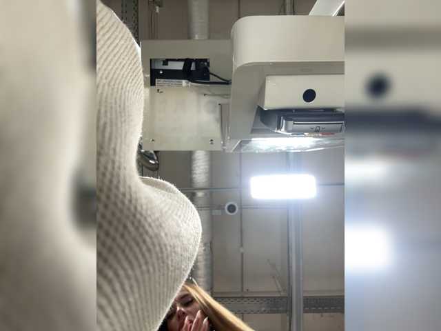 Live sex webcam photo for blondinochkaa #275723353