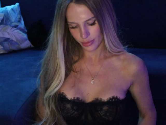 Live sex webcam photo for blondinochkaa #290400988