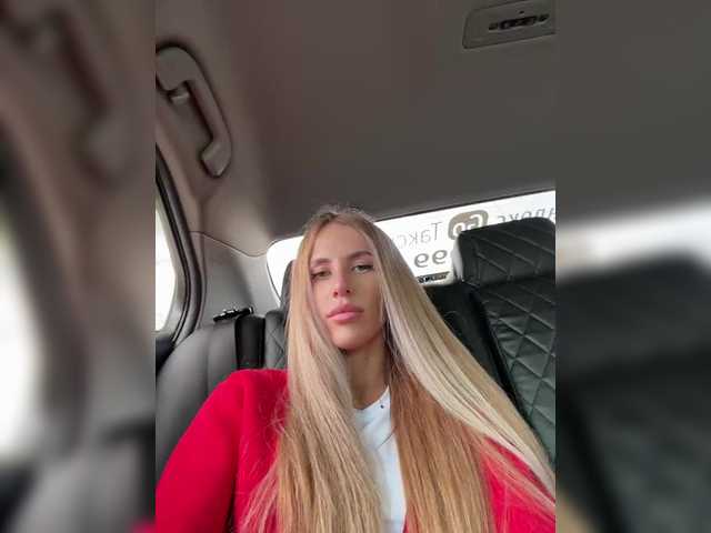 Live sex webcam photo for blondinochkaa #290985038