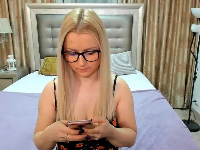 Live sex webcam photo for blondp3earl #273280244