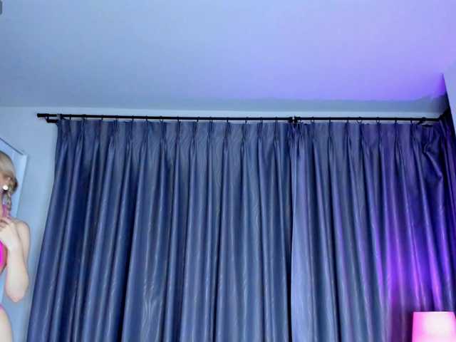 Live sex webcam photo for blondy-baby #277723691